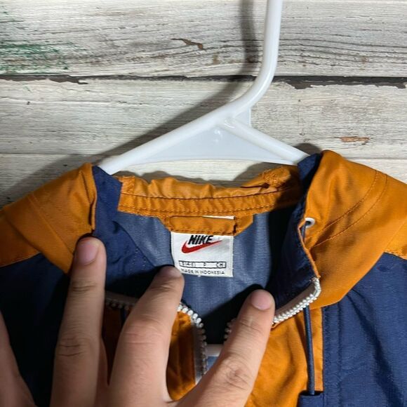 Vintage Nike Center Swoosh Windbreaker - Picture 4 of 6